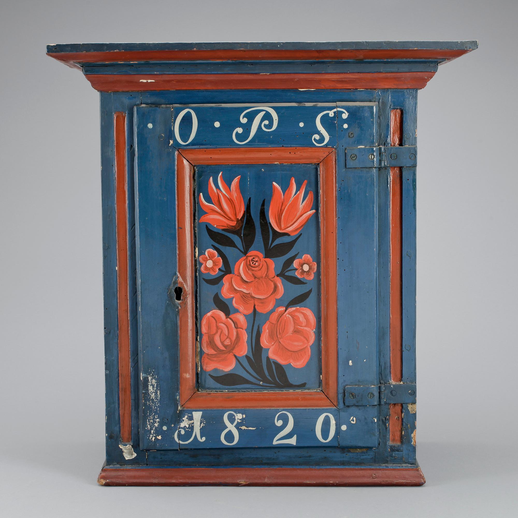 VÄGGSKÅP, allmoge, märkt 1820.