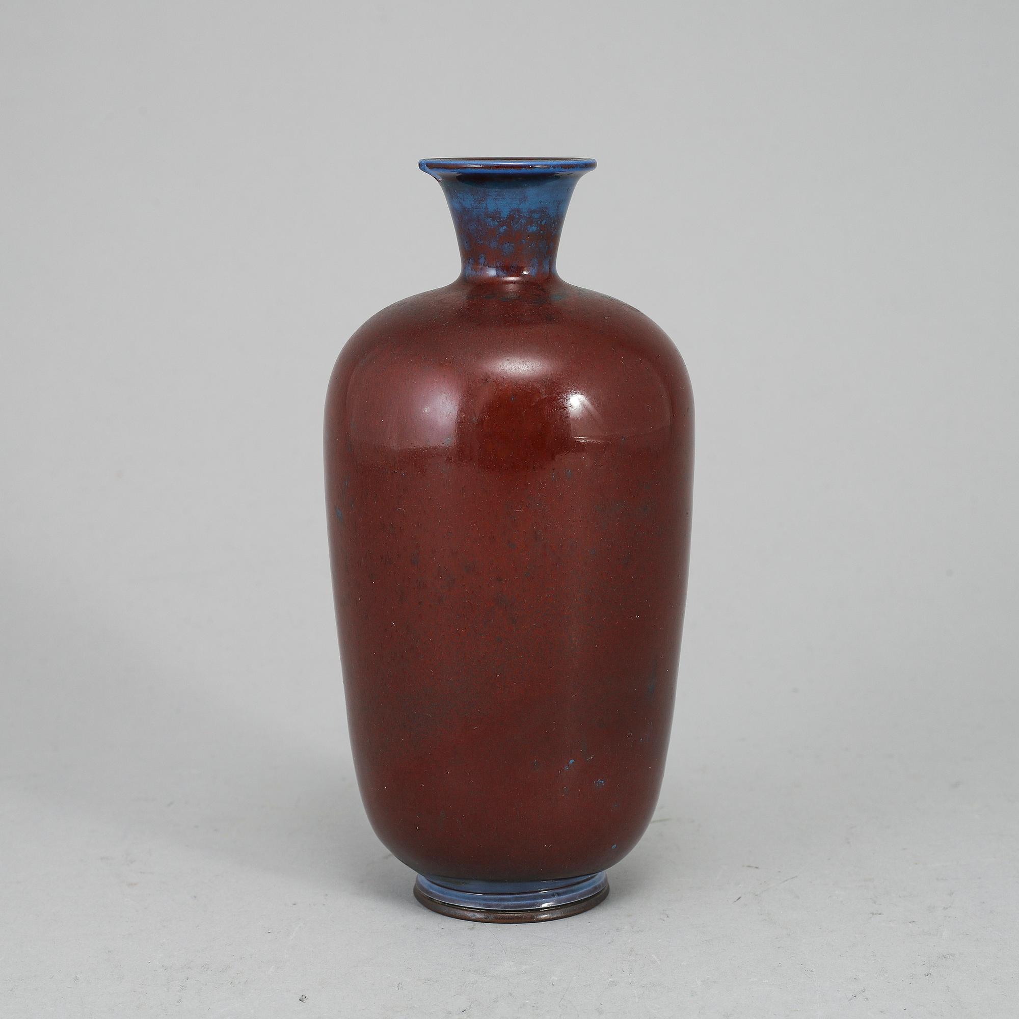 BERNDT FRIBERG, a stoneware vase, Gustavsberg studio, Sweden.