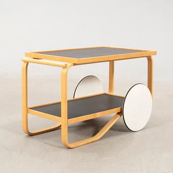 Alvar Aalto, serving trolley, model 901, Artek Finland, sent 20th century.