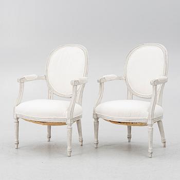 Armchairs, a pair, Gustavian style, 20th century.
