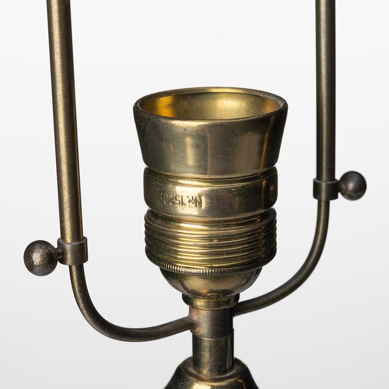 A pair of blue and white vases made in to table lamps, late Qing dynasty/circa 1900.