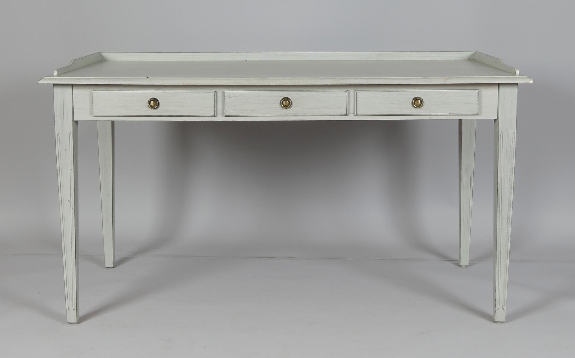 SKRIVBORD, gustaviansk stil, 1900-talets andra hälft.