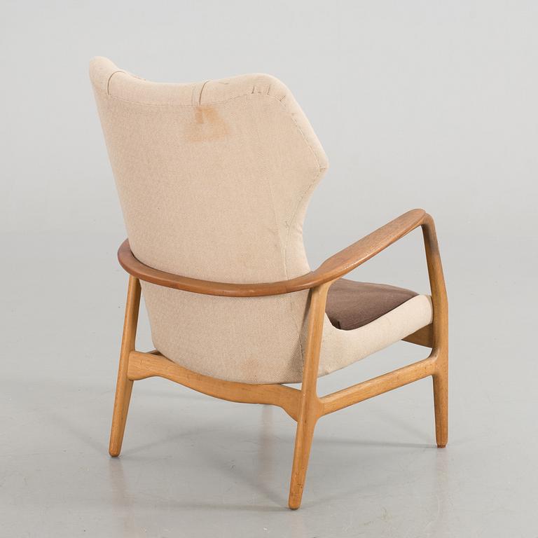 AN ARMCHAIR DESIGNED BY AKSEL BENDER MADSEN FOR BOVENKAMP, 1950/60´s.