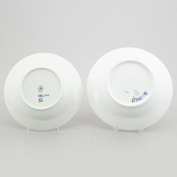 Two deep dishes and two soup dishes, porcelain, "Blue Fluted Half Lace" / "Musselmalet", Royal Copenhagen.