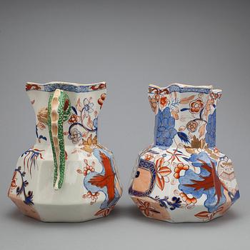 KANNOR, ett par, porslin, Europa 1800-tal.