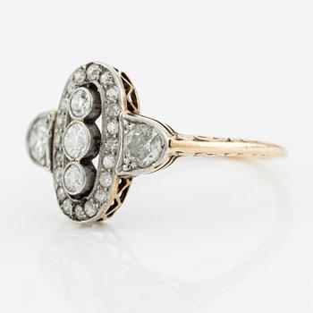 Ring, with old-cut and octagonal-cut diamonds.