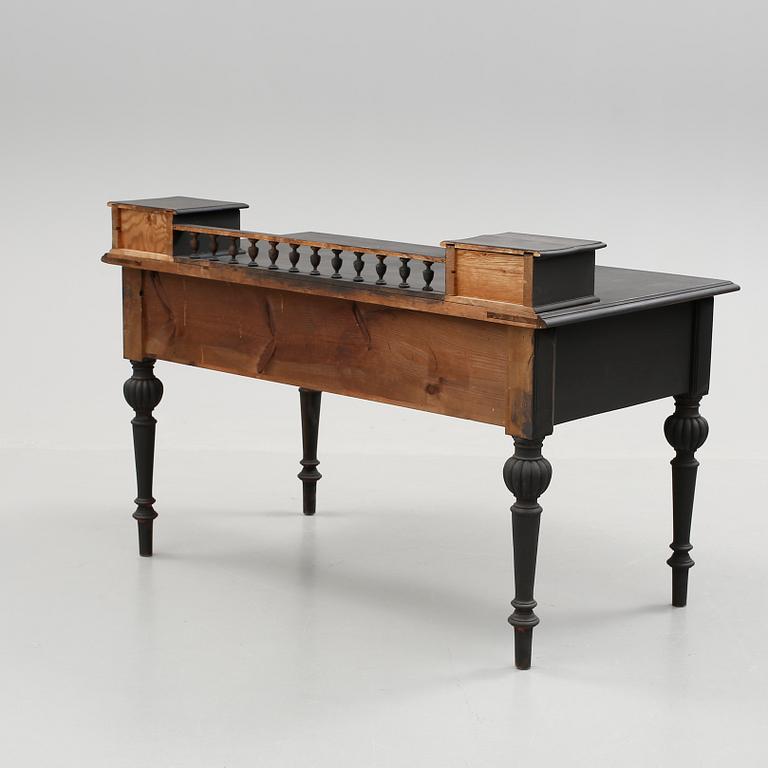 SKRIVBORD, nyrenässans, omkring år 1900.