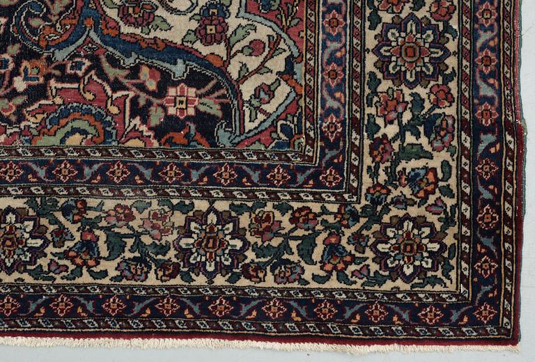 SEMI-ANTIQUE ESFAHAN. 213,5 x 133 cm.