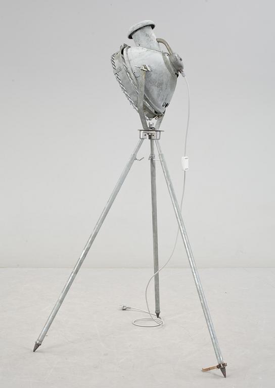 GOLVLAMPA, industri, omkring 1900-talets mitt.