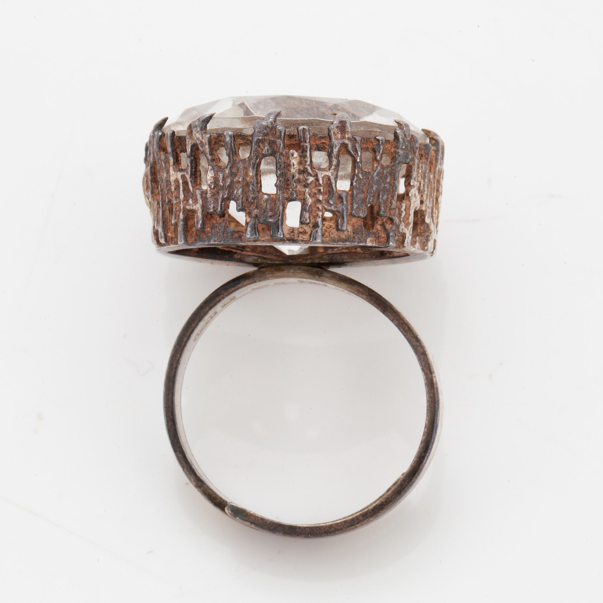 A Bengt Hallberg silver and rock crystal ring.