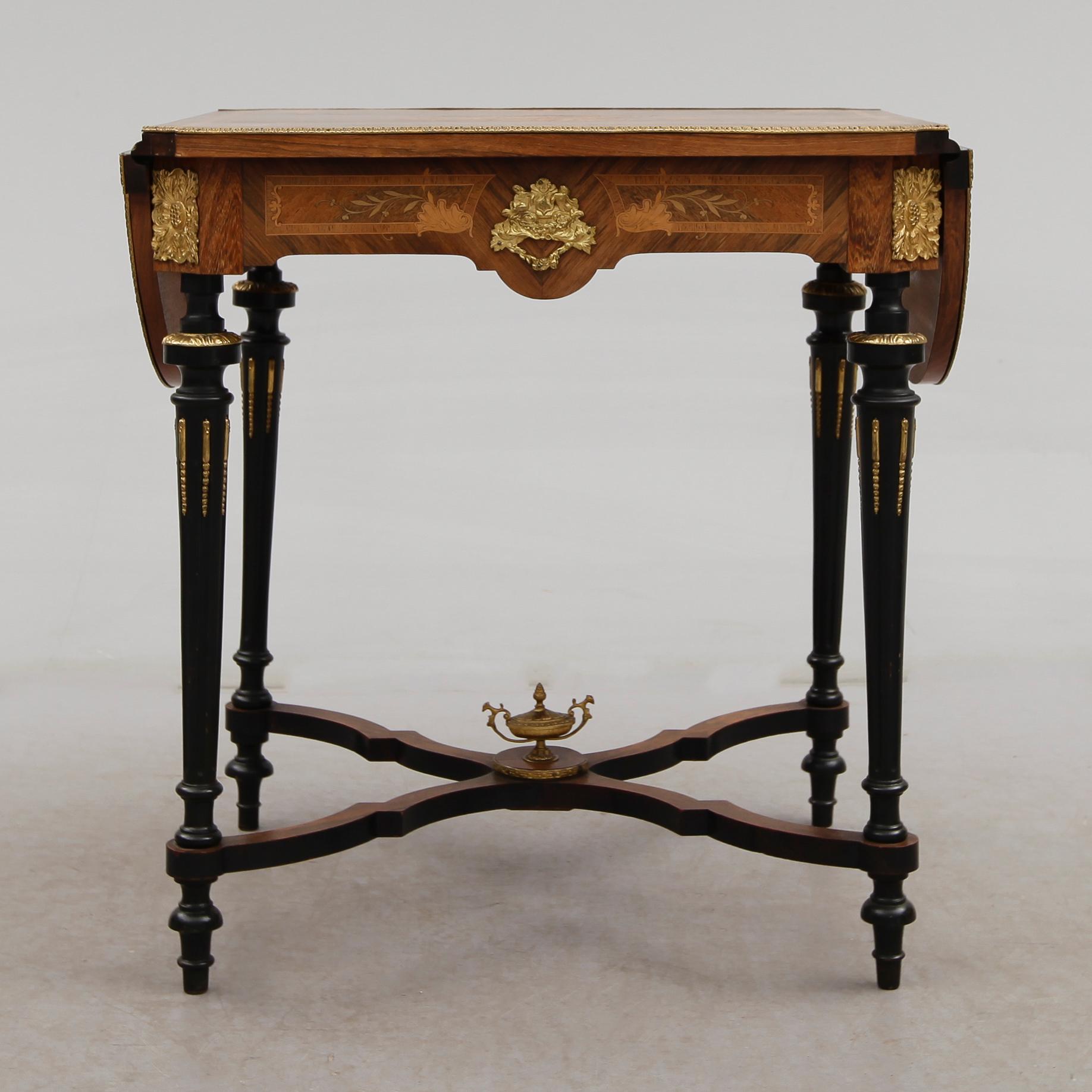 BORD, Louis Seizestil, 1900-talets första hälft.