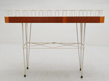 BLOMBORD, stringmodell, 1900-talets mitt.