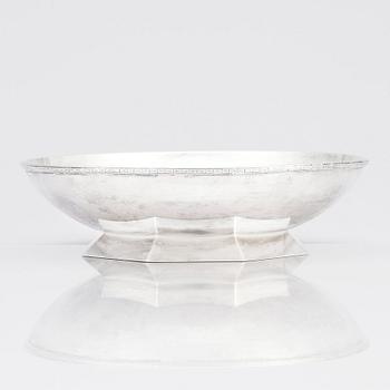 Wiwen Nilsson, a 900/1000 silver bowl, Lund, Sweden 1931.