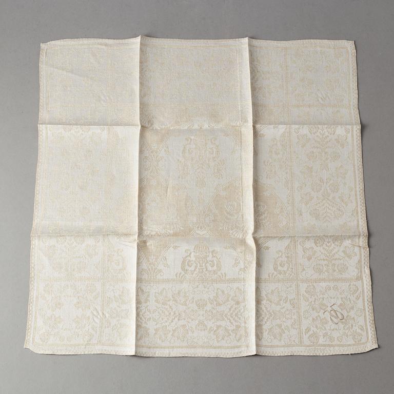 A tablecloth and napkins, 12 pcs., linen damask, signed Handvävd C.S.