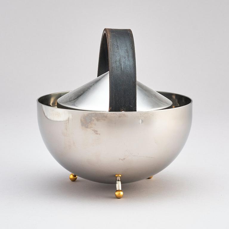 Richard Sapper, & Carsten Jörgensen, a water- and tea boiler, Alessi and Bodum, late 20th century.