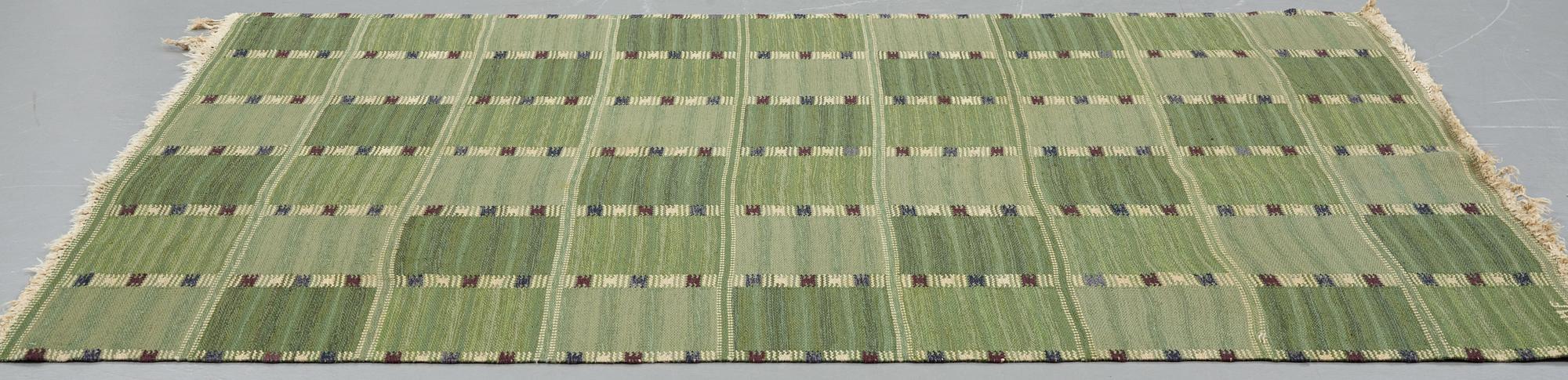 Barbro Nilsson, matta, "Falurutan grön I", rölakan, ca 241-244,5 x 166 cm, signerad AB MMF BN.