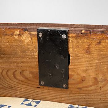 Byrå, senbarockstil, 1800-talets slut.