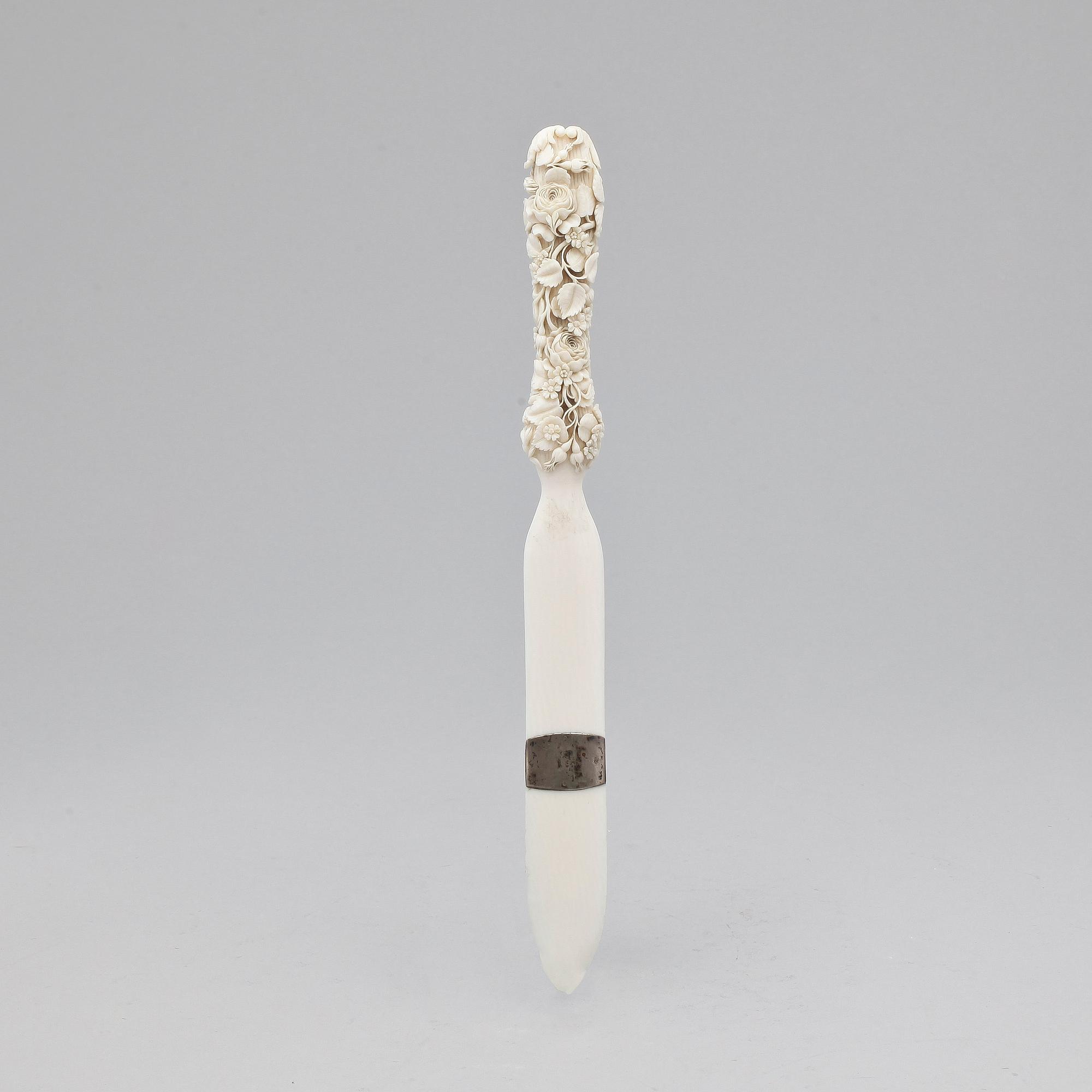 SIDVÄNDARE, elfenben, 1800-tal.