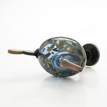 Oiva Toikka, a 'Kiikkuri' glass bird, signed Oiva Toikka Nuutajärvi 1995.