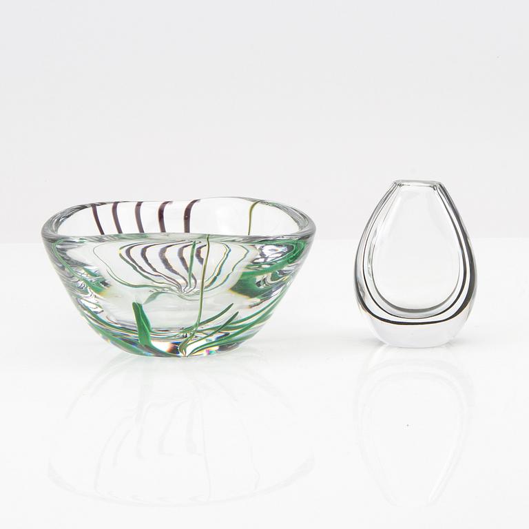Vicke Lindstrand, vases 3 pcs and bowl "Seaweed" Kosta.