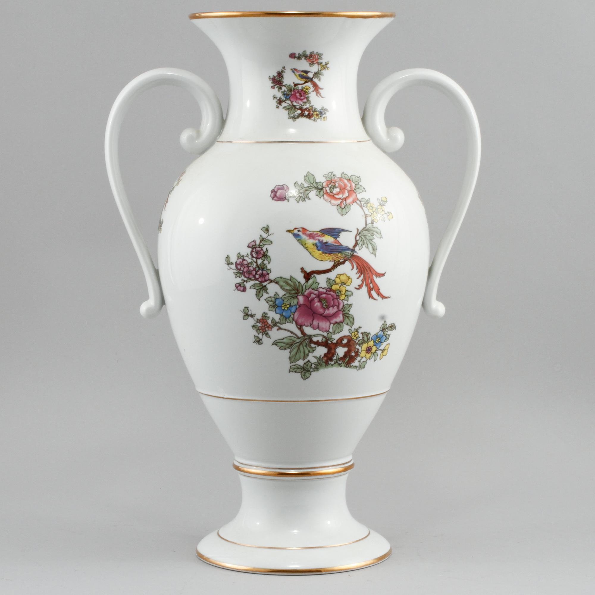 HÄNKELURNA, porslin, Ungern, 1900-talets andra hälft.