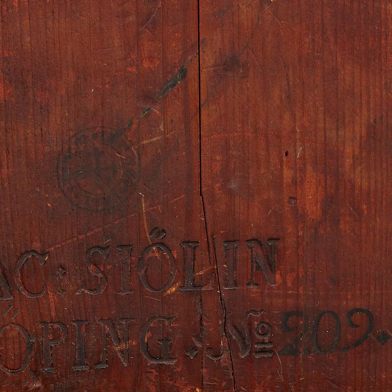 Fällbord av Jacob Sjölin (mästare i Köping och Kungsör 1767-85).