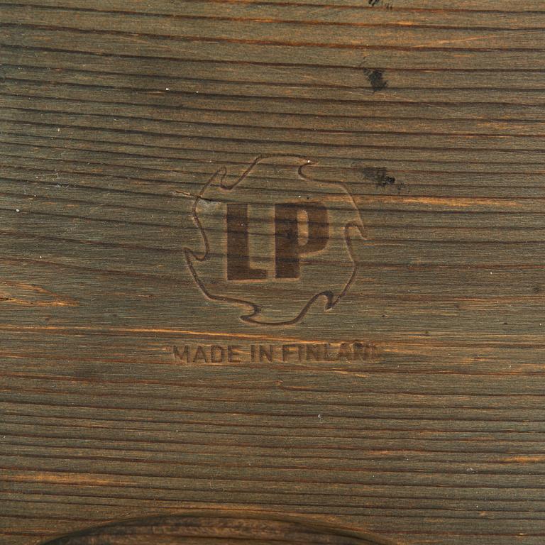 Ilmari Tapiovaara, pallar, ett par, "Pirkka" Laukaan Puu 1900-talets mitt.