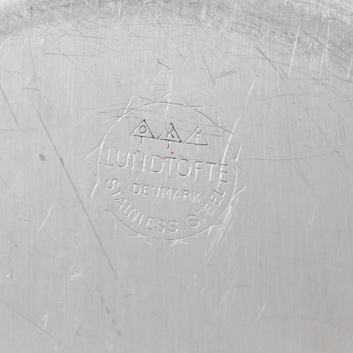 SERVISDELAR, 13 st, 1900-talets mitt.