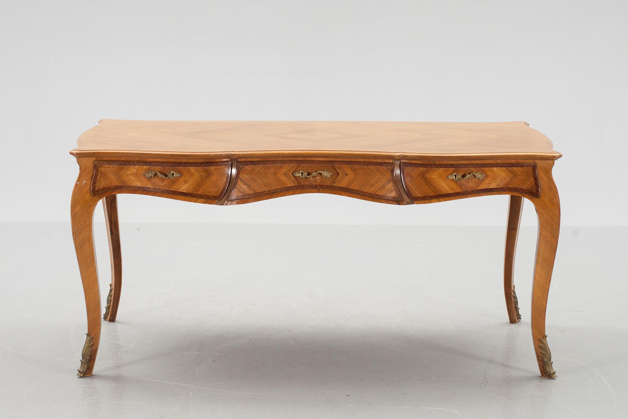 SKRIVBORD, rokokostil, 1900-tal.