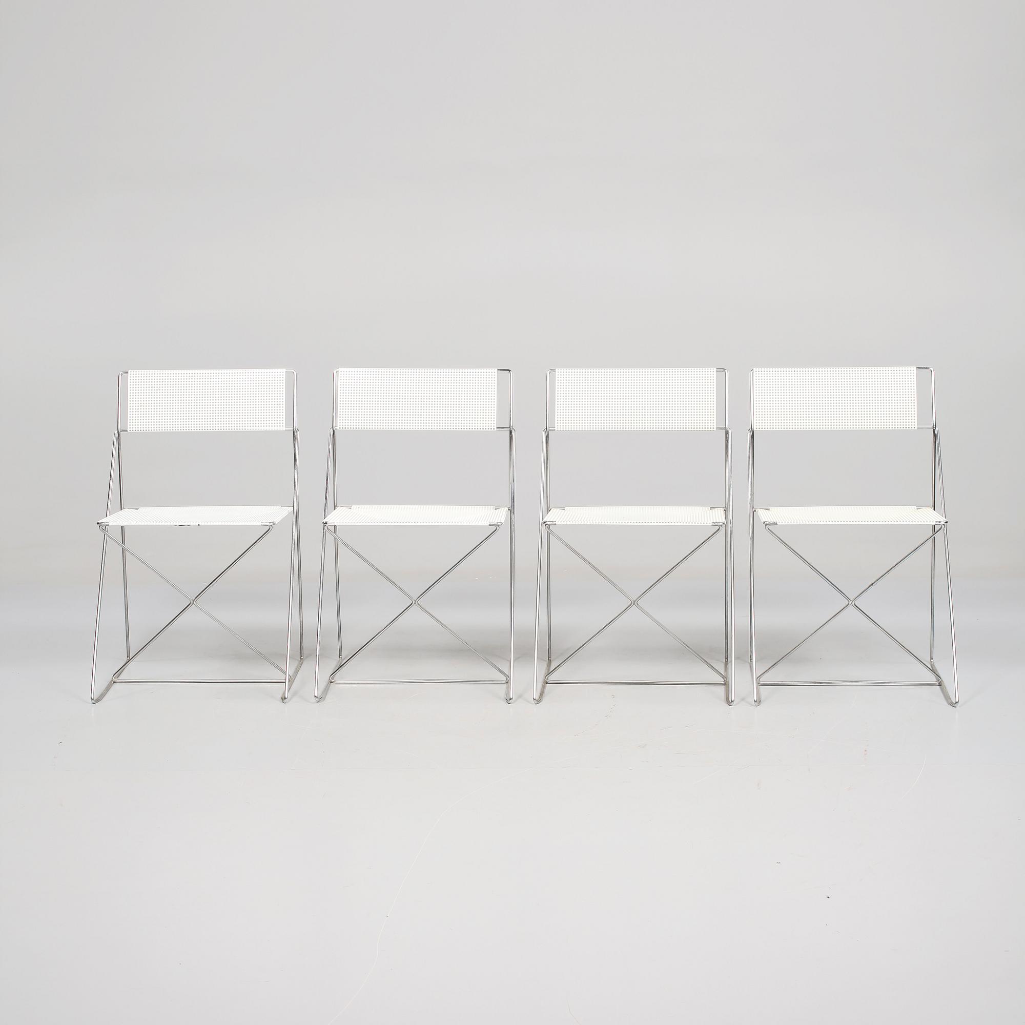 STOLAR, 4 st, "X-line", Niels Jörgen Haugesen, Danmark, formgiven 1977.