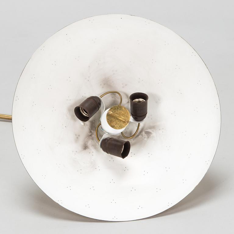 Paavo Tynell, a mid-20th-century wall light made to order for Idman.