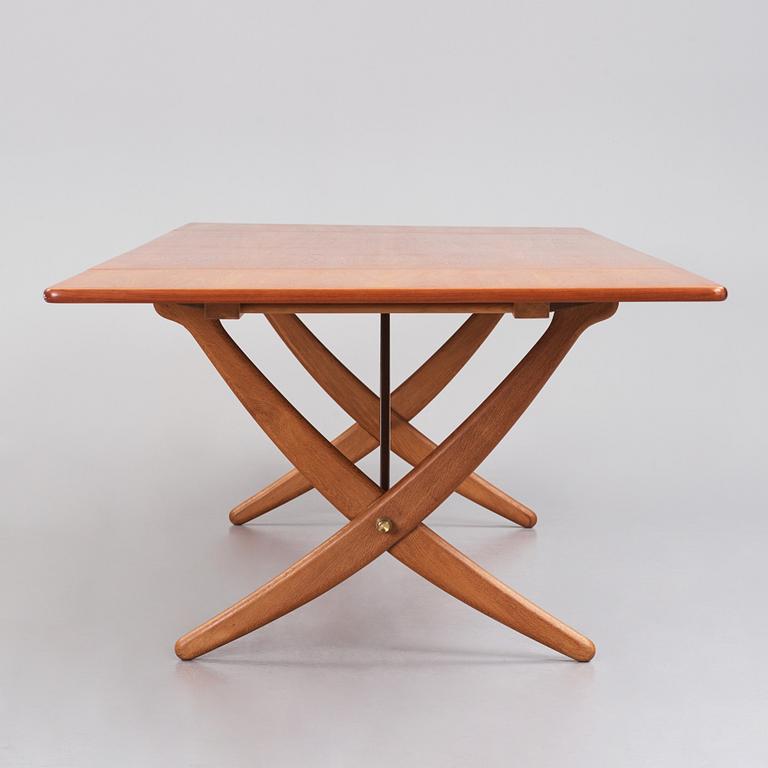 Hans J. Wegner, an 'AT-314' dinner table with flaps, Andreas Tuck, Denmark 1950-60s.