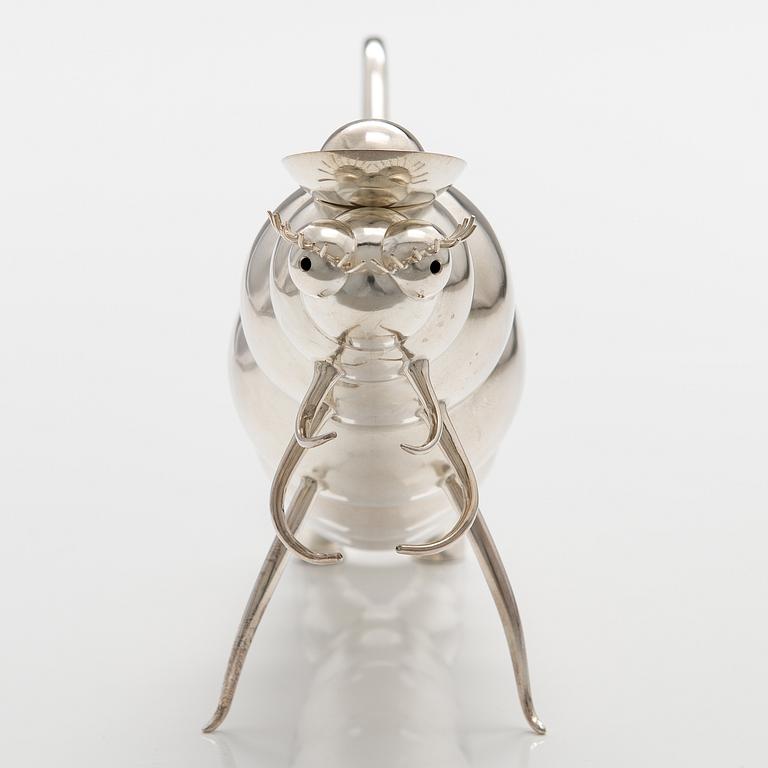 A sterling silver liquor decanter "Caterpillar". Ru Runeberg 2015.