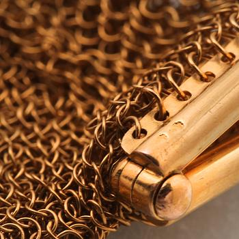 AFTONVÄSKA, 18K guld med fasettslipade diamanter, utländska stämplar. Vikt 96,2 gram.