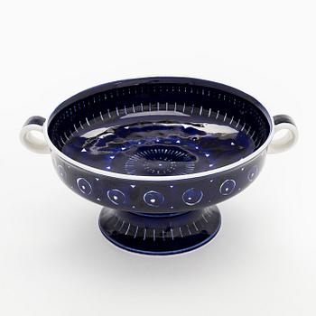 Ulla Procopé, a "Valencia" footed porcelain bowl, Arabia, Finland.