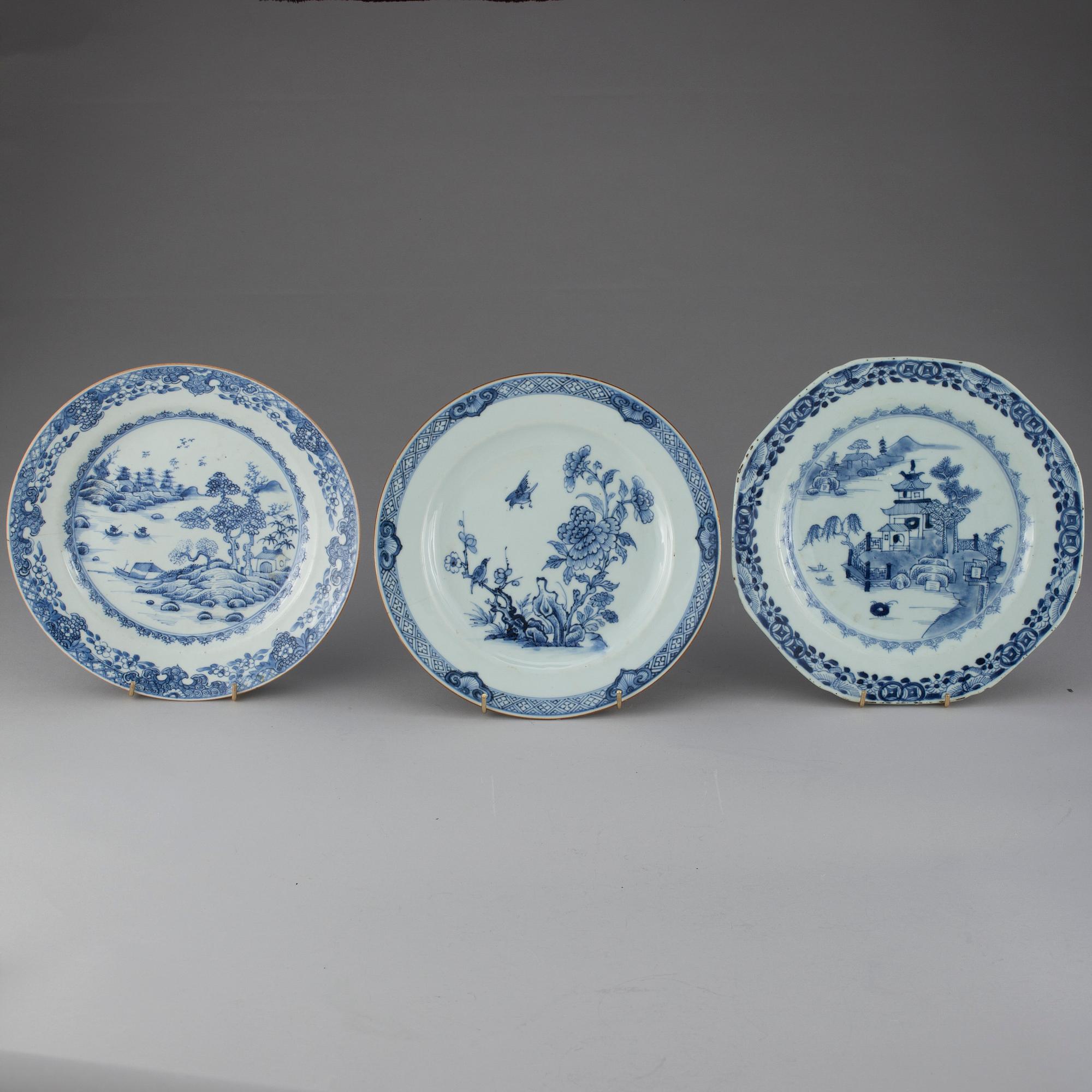 TALLRIKAR, 3 st, porslin, Kina, Qianlong (1736-1795).