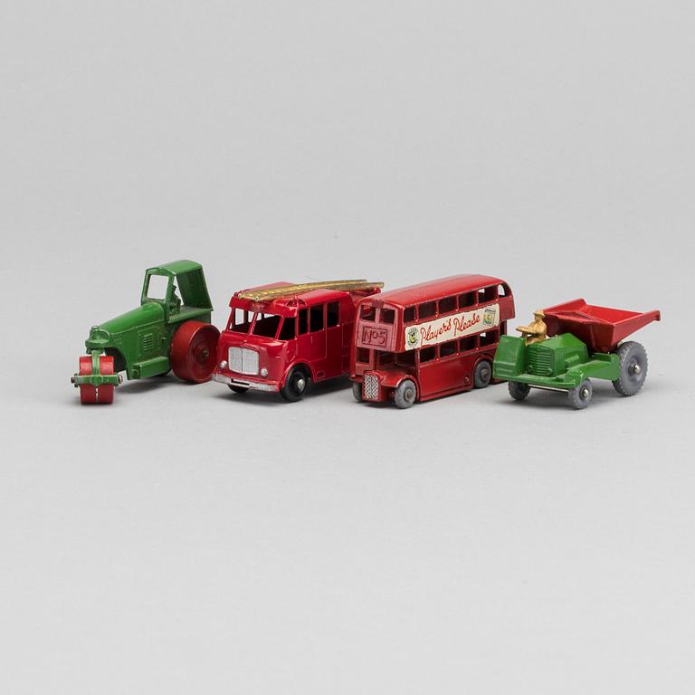 LESNEY MATCHBOX SERIES, 4 st, Bland annat Road Roller RW 01C-2.