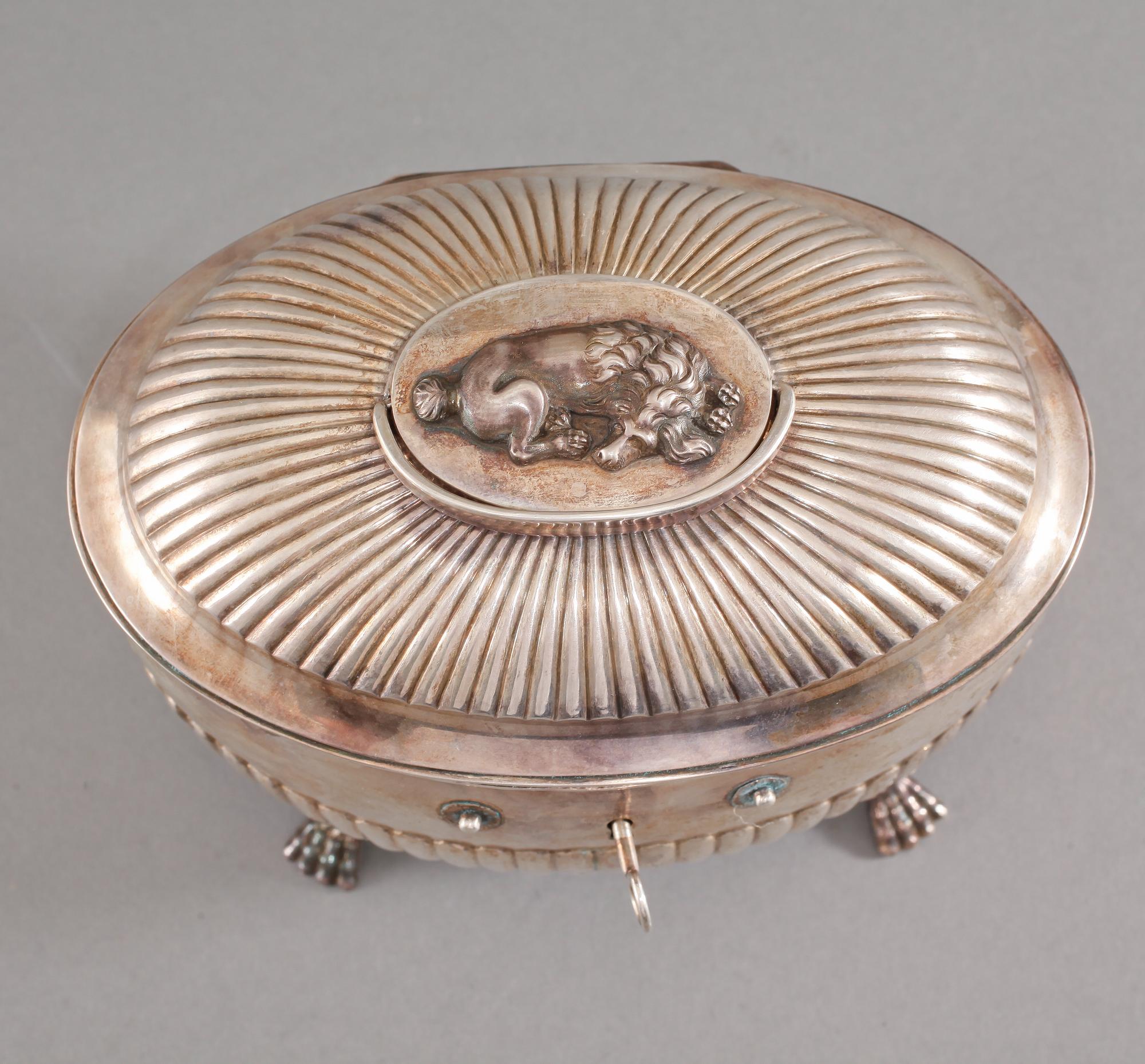 SOCKERSKRIN, silver, Johan Fredrik Massman, Stockholm, 1826, vikt 655 gram.