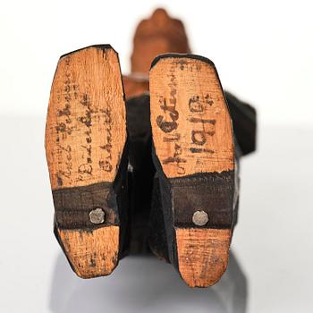 Axel Petersson Döderhultarn, Man and woman.