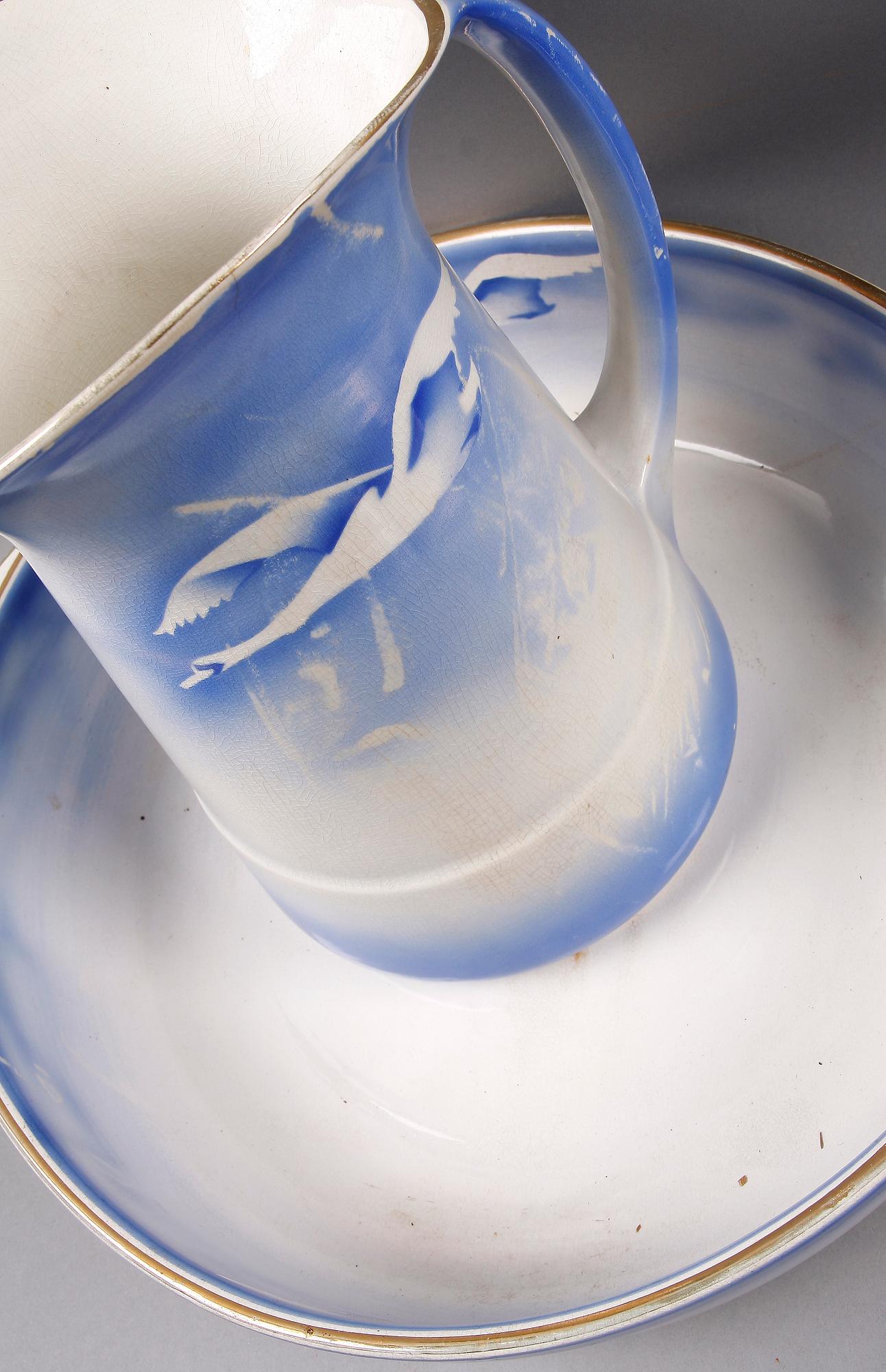 TVÄTTSERVIS, 4 delar, flintgods, Göteborg, tidigt 1900-tal.