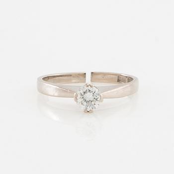 Solitaire ring in 18K white gold with a round brilliant-cut diamond, Örns Juvelatelje Göteborg 1976.
