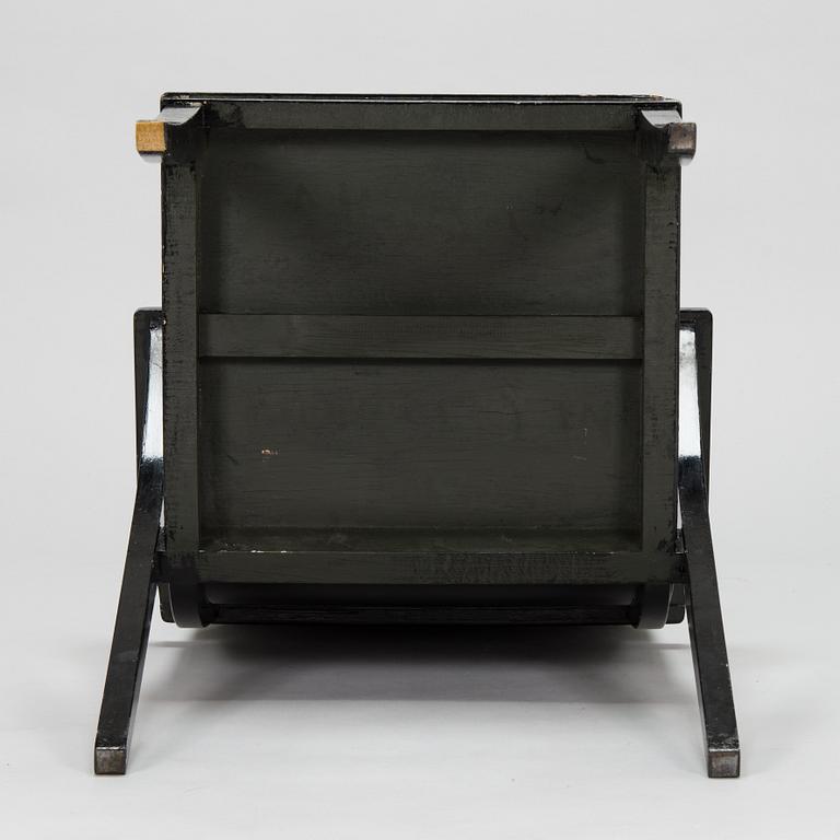 Alvar Aalto ja Otto Korhonen, nojatuoli, malli 50101, O.Y. Huonekalu- ja Rakennustyötehdas A.B. 1920-luvun loppu.
