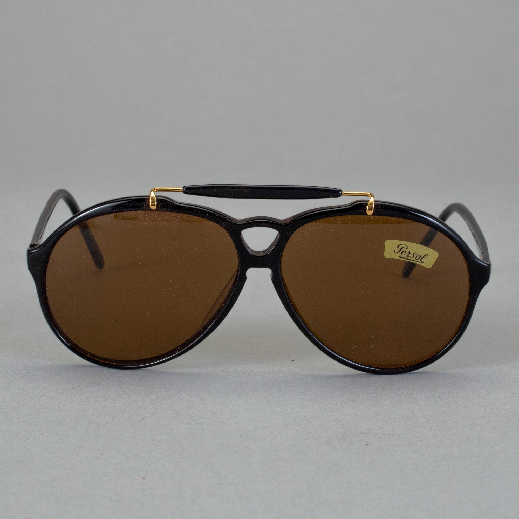 SOLGLASÖGON, Persol.
