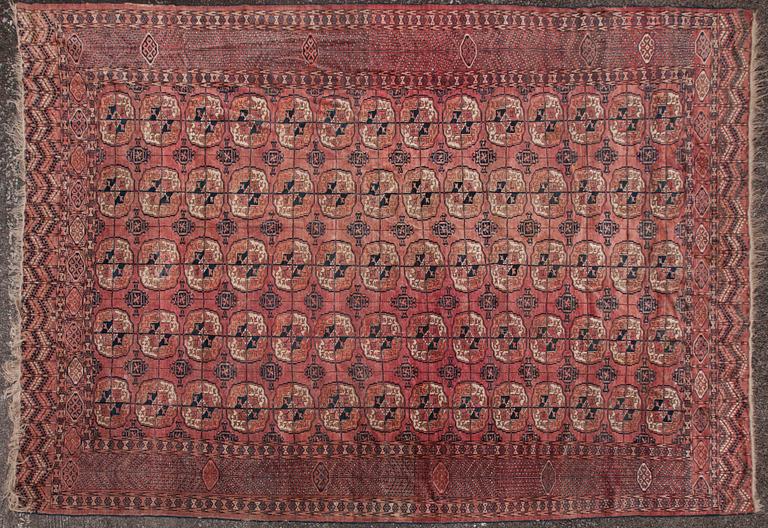 MATTA, Tekke. Ca 258x360 cm.