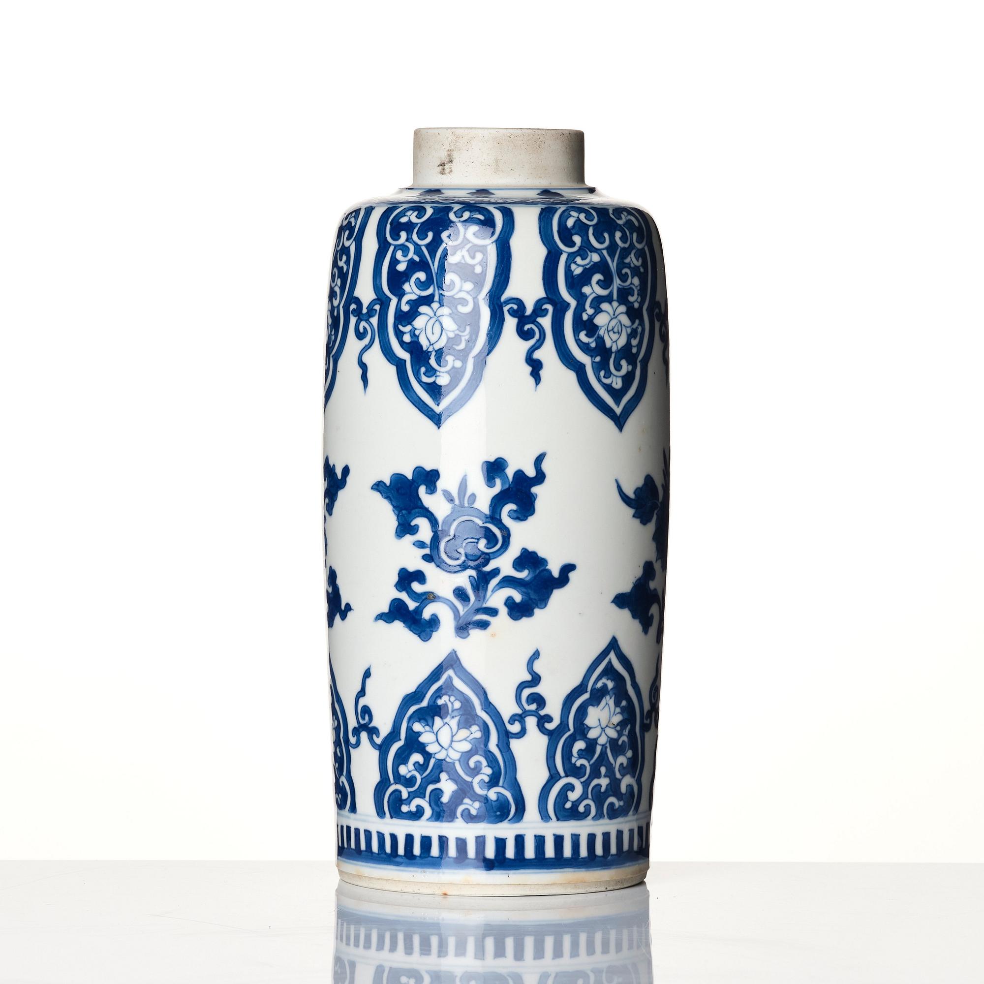 Vas, porslin, Qingdynastin, Kangxi (1662-1722).