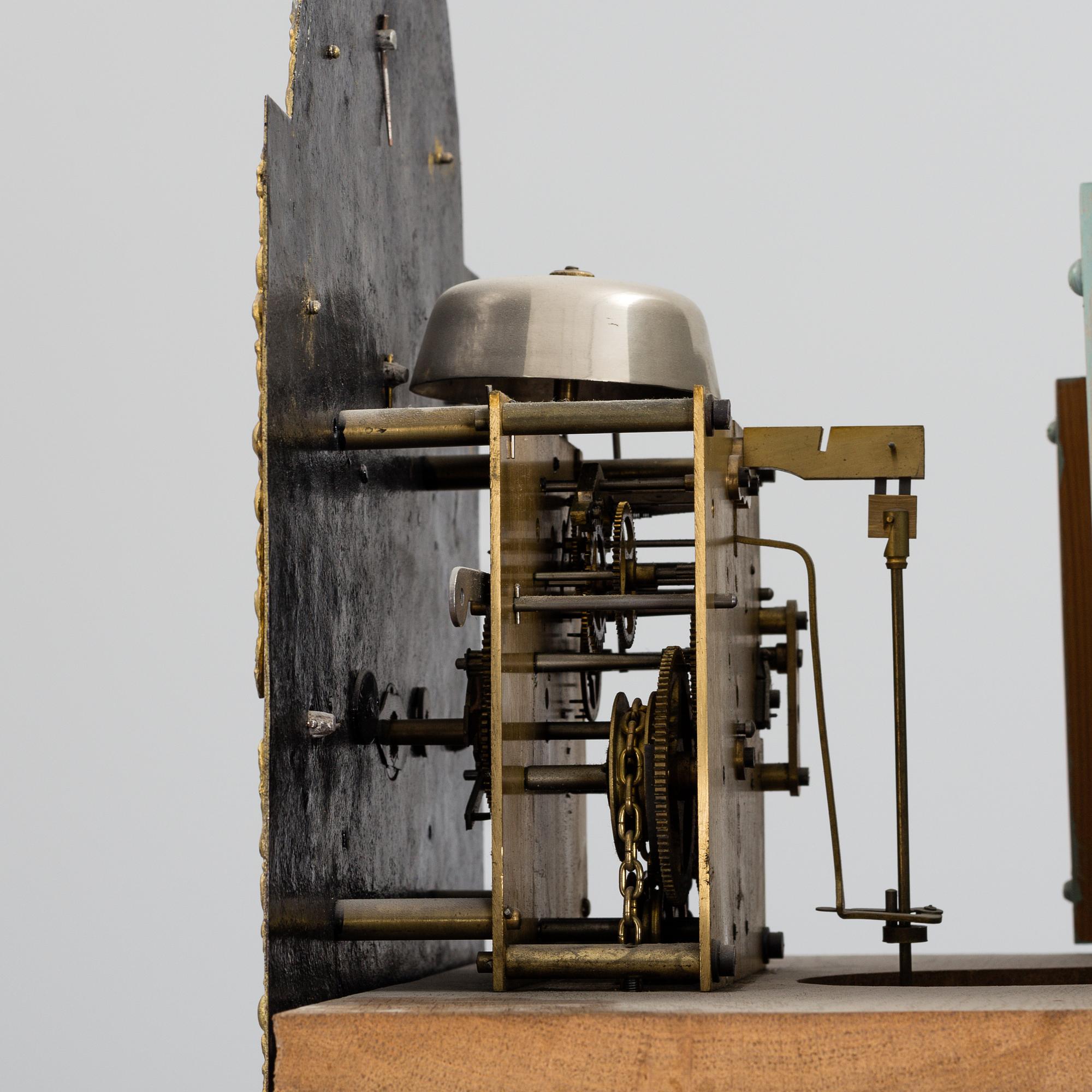 A LONGCASE CLOCK, late 18th / early 19th century.