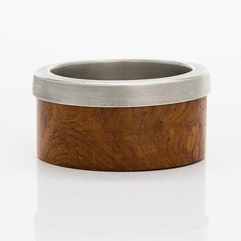Bertel Gardberg, a bowl for Hopeatehdas oy, Helsinki/ Finnmade Gardberg, Norrmark handicraft.