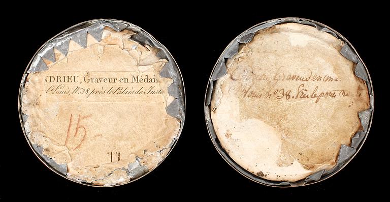 MINNESMEDALJER, 2 st, empire, 1800-talets första hälft.