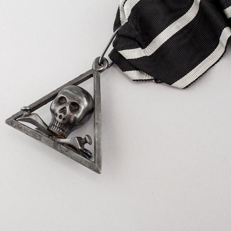 PARTI ORDENSMÄRKEN, bl a Frimurarna, 1900-tal.