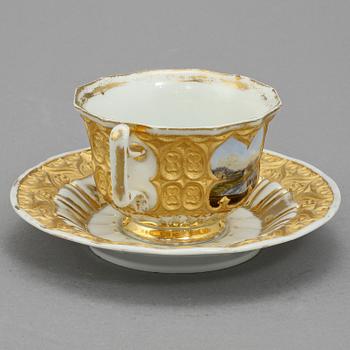 TEKOPP med FAT, porslin, Meissen, 1800-talets andra hälft.